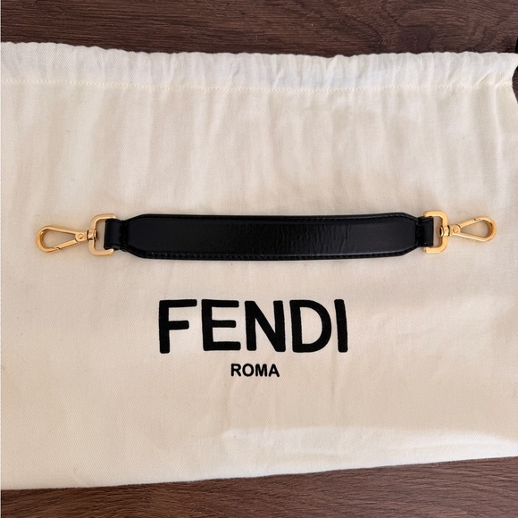 Fendi handbag - Picture 3 of 8